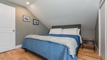 Desk, iron/ironing board, travel crib, WiFi