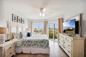 Condo, Multiple Beds (Land's End 3-405 Bay Front - Premier) | 2 bedrooms, WiFi - Land's End 3-405 Bay Front - Premier (Treasure Island)