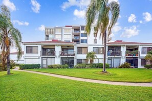 Condo, 1 King Bed (Bahia Del Mar 1 501) | Exterior