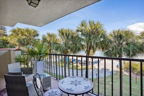 Apartment, 2 Queen-Betten (Land's End 1-306 Bay Front- Premier) | Unterkunftsgelände