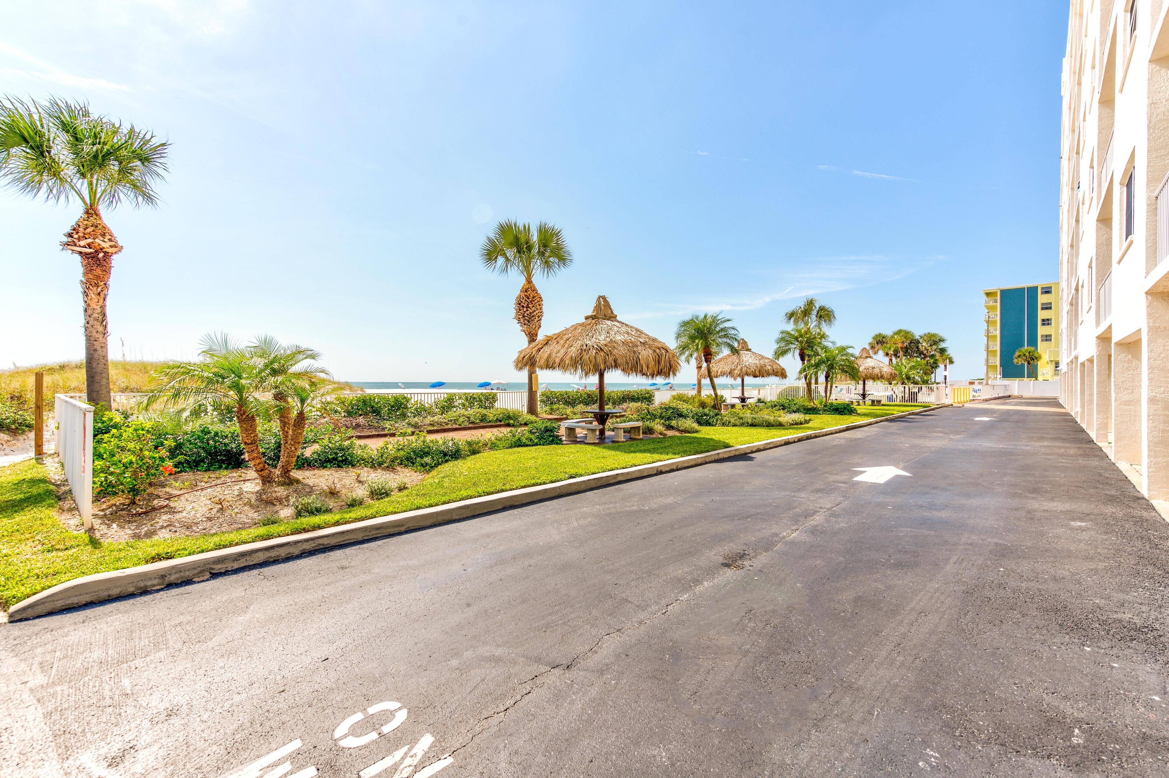 Condo, Multiple Beds (Sea Breeze 106) | Property grounds