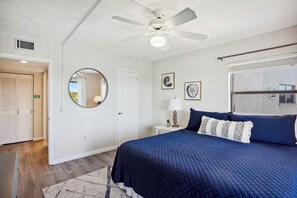 Condo, Multiple Beds (Bayshore Yacht & Tennis 409 - Premier)