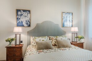 3 bedrooms, iron/ironing board, bed sheets