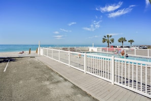 Condo, 1 très grand lit (Harbor House 37) | Piscine | Piscine extérieure