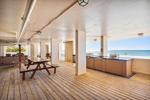 Appart'hôtel, plusieurs lits (Madeira Vista 201) | Restauration extérieure