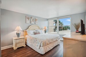 Condo, varias camas (Madeira Vista 201) | 2 habitaciones y wifi 