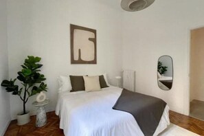 1 camera, Wi-Fi, lenzuola