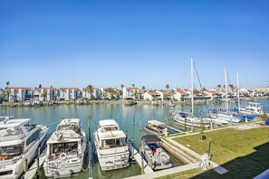 Condo, Plusieurs lits (The Harbor Condo 305 - Premier) | Marina