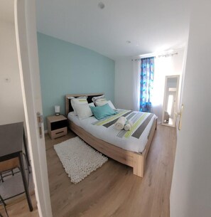 1 soverom, strykejern/-brett, reiseseng for barn og wi-fi (inkludert)