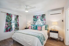 Apartment, 1 King-Bett und Schlafsofa (Salt Water Suites 05 - Paradise 1BR S) | 1 Schlafzimmer