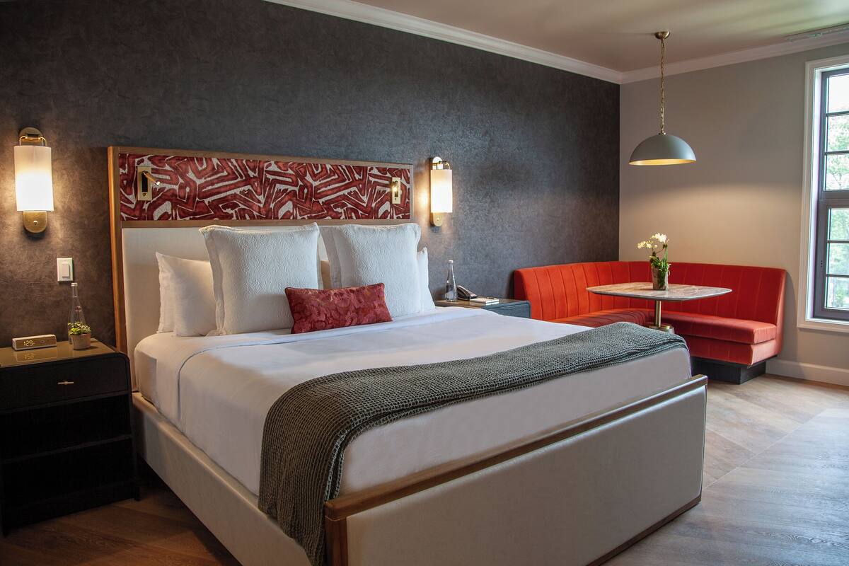 Italienische Bettbezüge von Frette, hochwertige Bettwaren, Minibar