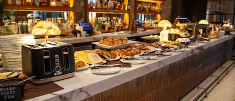 Frokostbuffé er inkludert hver dag