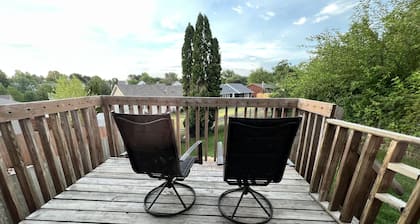 Spacious and Bright 3 Bedroom, 2 Bath Townhome Conveniently Located!