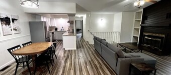 Spacious and Bright 3 Bedroom, 2 Bath Townhome Conveniently Located!