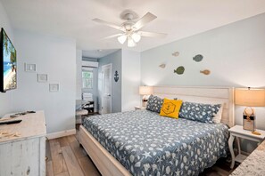 公寓, 1 張特大雙人床 (Upham Beach Inn - #2 Studio) | 1 間睡房、Wi-Fi