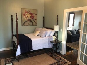 1 bedroom, WiFi, bed sheets - The Alexandria House #1 (Jackson)