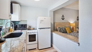 Apartment, 1 Double Bed (Upham Beach Inn - #3 Studio) | Private kitchen - Upham Beach Inn - #3 Studio (St. Pete Beach)