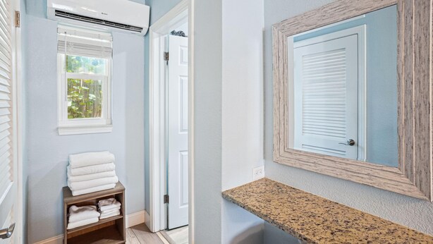 Apartment, 1 Double Bed (Upham Beach Inn - #3 Studio) | Interior - Upham Beach Inn - #3 Studio (St. Pete Beach)