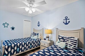 Appartement, 1 très grand lit (Upham Beach Inn - #6 2BR Suite)