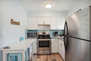 Apartment, Multiple Beds (Upham Beach Inn - #7 1BR Suite) | Private kitchen