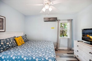 Apartment, 1 King Bed with Sofa bed (Upham Beach Inn - #9 1BR Suite) | 1 bedroom, WiFi - Upham Beach Inn - #9 1BR Suite (St. Pete Beach)