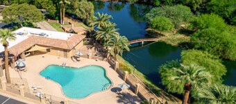 Walkable to all of Old Town Scottsdale,  Heated Pool and  resort amenities.