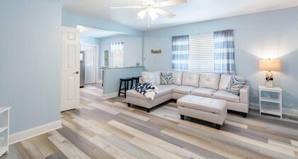 Upham Beach Inn - Entire Property