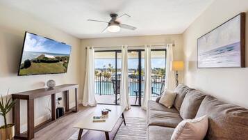 Condo, Multiple Beds (Land's End 4-404 Bay Front - Premier) | Living area