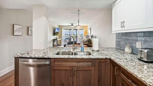 Leilighet, flere senger (Land's End 4-404 Bay Front - Premier) | Innvendig