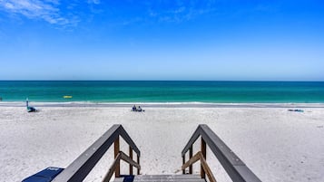 Condo, Multiple Beds (Land's End 4-404 Bay Front - Premier) | Beach