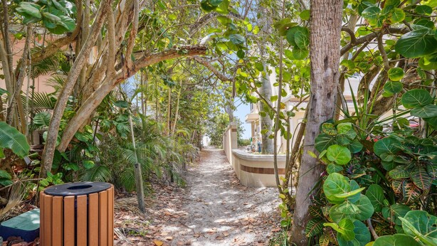 Condo, 1 Queen Bed (Beach Livin 1 - 1 Bedroom Downstairs) | Property grounds - Beach Livin 1 - 1 Bedroom Downstairs (Treasure Island)