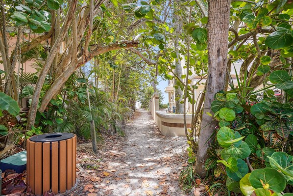 Condo, 1 Queen Bed (Beach Livin 1 - 1 Bedroom Downstairs) | Property grounds - Beach Livin 1 - 1 Bedroom Downstairs (Treasure Island)