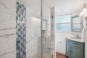 Condo, 1 Queen Bed (Beach Livin 1 - 1 Bedroom Downstairs) | Bathroom | Soap, toilet paper - Beach Livin 1 - 1 Bedroom Downstairs (Treasure Island)