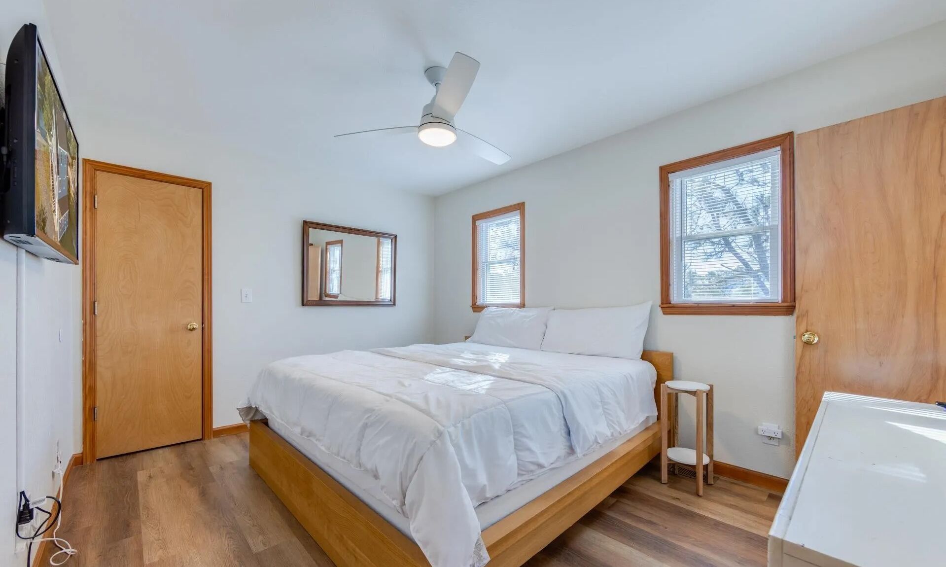 4 makuuhuonetta, silitysrauta/-lauta, vauvan matkasänky, ilmainen Wi-Fi