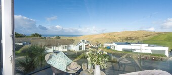 Lovely Sea and Beach view - Free parking - Wi-Fi