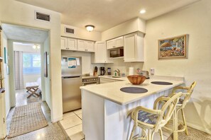 Private kitchen - Beach Quarters #3 (Gulfport)