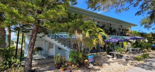 Beach Quarters #5