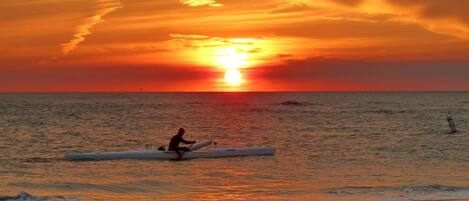 Casa, varias camas (Beach Haven #C7) | Playa | En la playa