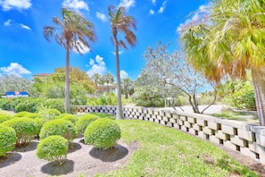 House, Multiple Beds (Beach Haven #C6) | Property grounds