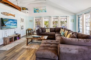 Ferienhaus, Mehrere Betten (Beach Life 3) | Wohnbereich | Fernseher