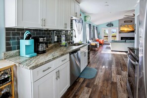 Private kitchen - Beach Life 5 (Treasure Island)