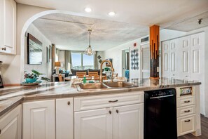 Condo, Multiple Beds (Sand Castle 2901- Premier) | Interior