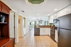 Condo, Multiple Beds (Sunset Vistas 313N) | Private kitchen | Oven, toaster