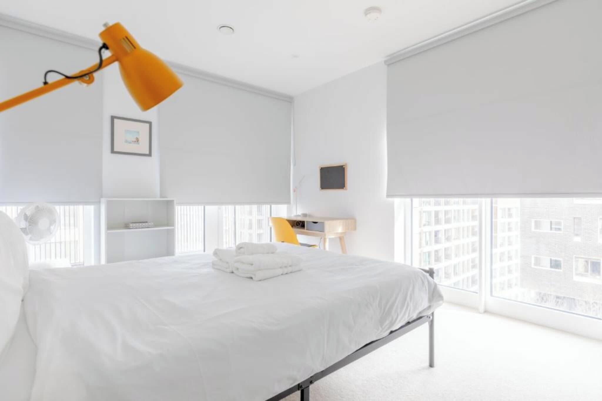 2 bedrooms, iron/ironing board, internet, bed sheets