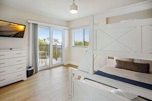 Condo, 1 Queen Bed with Sofa bed (Land's End 1-406 Bay Front - Premier) | WiFi