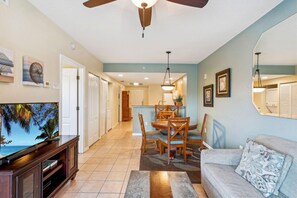 Condo, Multiple Beds (Sunset Vistas 207S) | Living area | TV