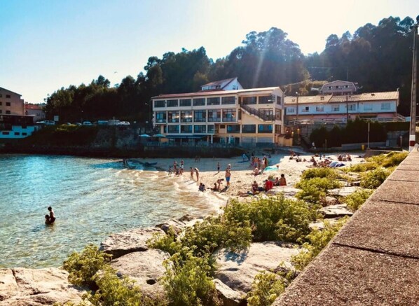 Beach - O Fogar do Mar (Combarro)