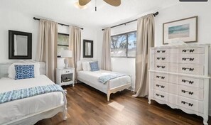 บ้านพัก, เตียงควีนไซส์ 1 เตียง (Blue Beach Cottage) | 3 ห้องนอน, Wi-Fi