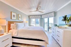 2 bedrooms, WiFi - Land's End 5-203 Gulf-bay Front - Premier (Treasure Island)