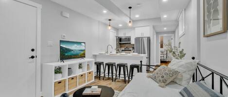 1 chambre, fer et planche à repasser, Wi-Fi, draps fournis